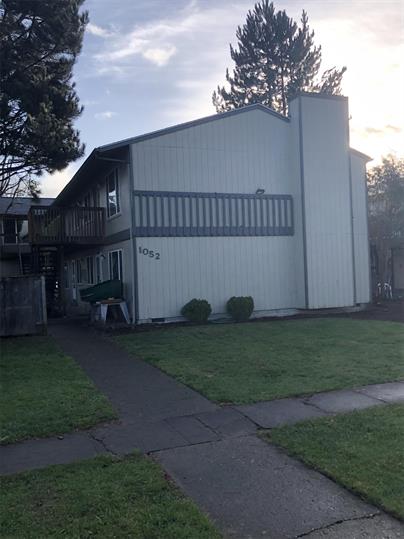 1052 8th Ave 2
